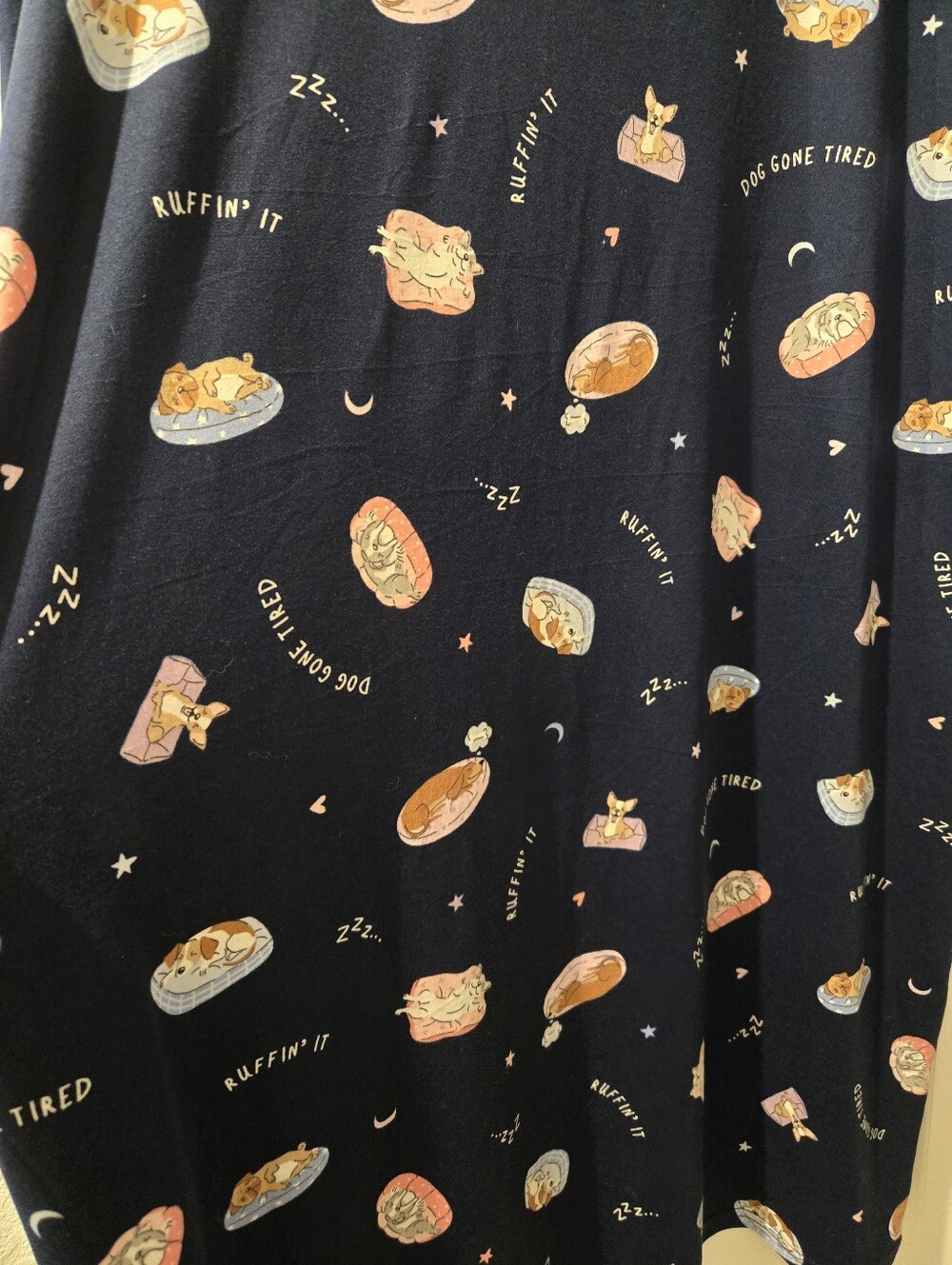NWT Women's Joyspun Dogs Napping Nightgown With Pockets. L/XL. - Picture 3 of 5